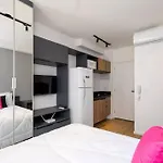 Studio Metro Brooklin 902